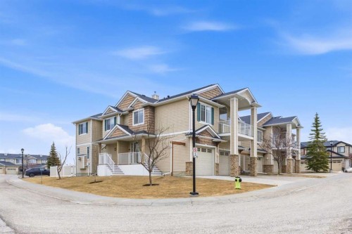 40 Royal Birch Mount Nw, Calgary, AB - Outdoor With Facade