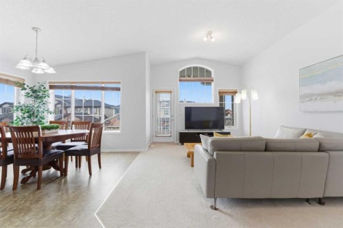40 Royal Birch Mount Nw, Calgary, AB - Indoor