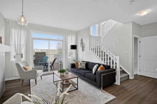 190 River Heights Crescent, Cochrane, AB - Indoor Photo Showing Living Room