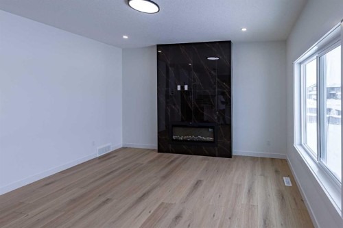 176 Lakewood Crescent, Strathmore, AB - Indoor Photo Showing Other Room