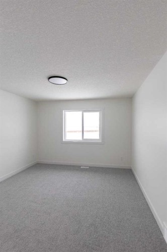 176 Lakewood Crescent, Strathmore, AB - Indoor Photo Showing Other Room