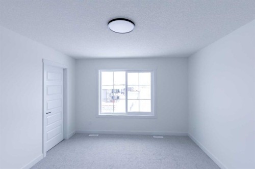 176 Lakewood Crescent, Strathmore, AB - Indoor Photo Showing Bathroom