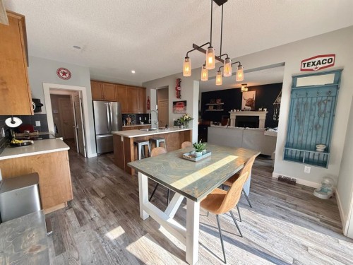 607 Montgomery Close Se, High River, AB - Indoor Photo Showing Other Room