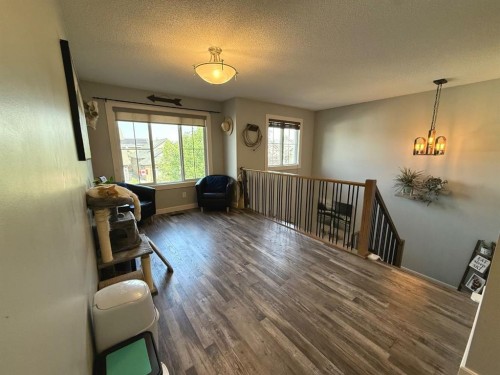 607 Montgomery Close Se, High River, AB - Indoor Photo Showing Other Room