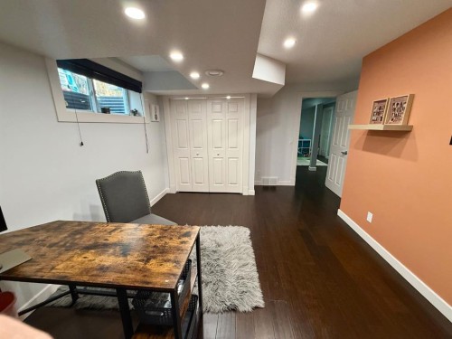 607 Montgomery Close Se, High River, AB - Indoor