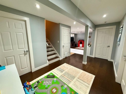 607 Montgomery Close Se, High River, AB - Indoor Photo Showing Other Room