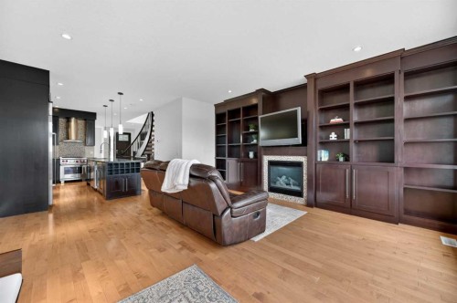 1924 48 Avenue Sw, Calgary, AB - Indoor With Fireplace