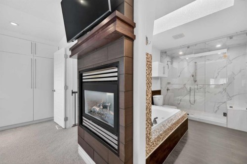 1924 48 Avenue Sw, Calgary, AB - Indoor With Fireplace