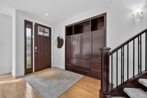1924 48 Avenue Sw, Calgary, AB - Indoor Photo Showing Other Room