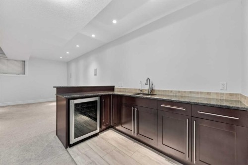 1924 48 Avenue Sw, Calgary, AB - Indoor