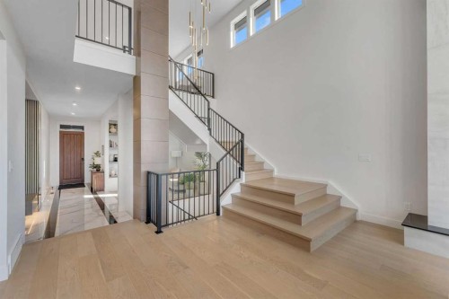 351 Lucas Way Nw, Calgary, AB - Indoor Photo Showing Other Room