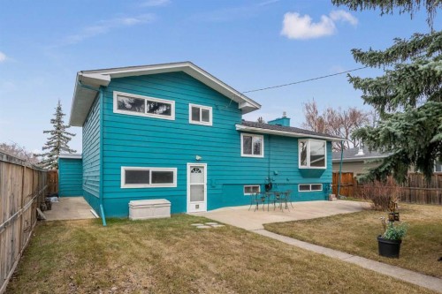 67 Hooke Road Sw, Calgary, AB - Outdoor