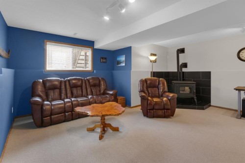 105 Everstone Way Sw, Calgary, AB 