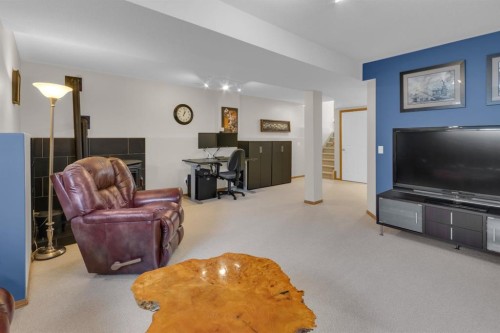 105 Everstone Way Sw, Calgary, AB 