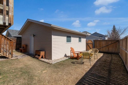 105 Everstone Way Sw, Calgary, AB 