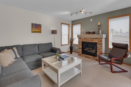 105 Everstone Way Sw, Calgary, AB 