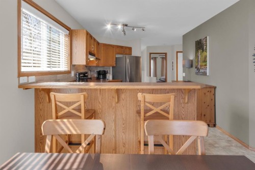 105 Everstone Way Sw, Calgary, AB 