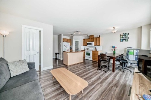 11-2002 22 Avenue, Bowden, AB - Indoor