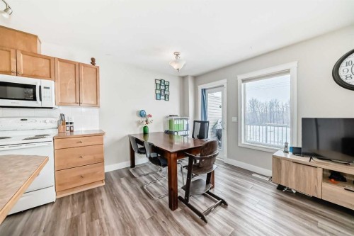11-2002 22 Avenue, Bowden, AB - Indoor