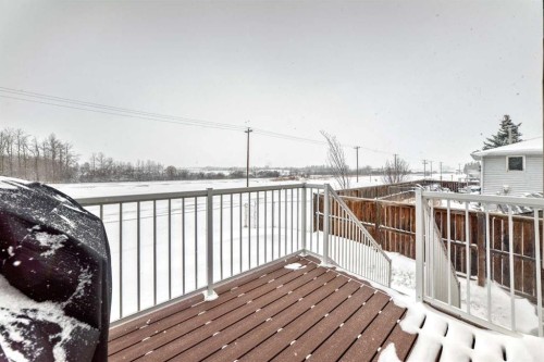 11-2002 22 Avenue, Bowden, AB - Outdoor