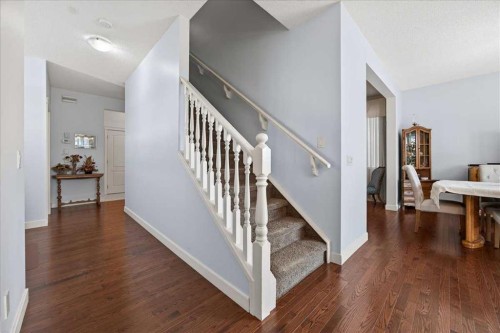 28 Evansview Manor Nw, Calgary, AB 