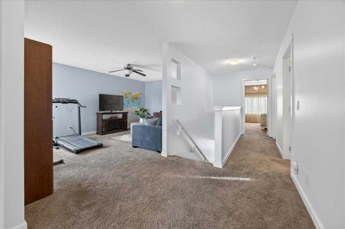 28 Evansview Manor Nw, Calgary, AB 