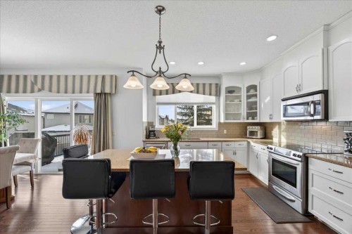 28 Evansview Manor Nw, Calgary, AB 