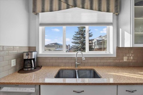 28 Evansview Manor Nw, Calgary, AB 