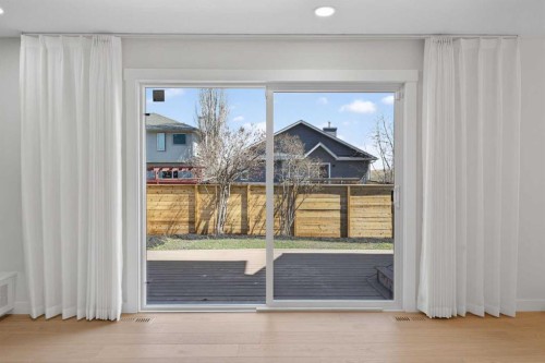 42 Sunvista Crescent Se, Calgary, AB - Indoor