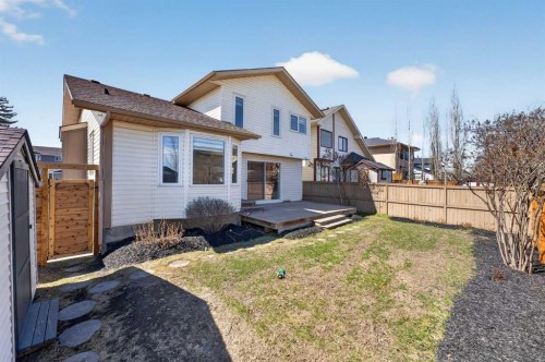 42 Sunvista Crescent Se, Calgary, AB - Outdoor