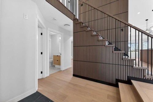 42 Sunvista Crescent Se, Calgary, AB - Indoor Photo Showing Other Room