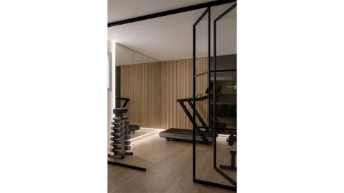 2631 63 Avenue Sw, Calgary, AB - Indoor Photo Showing Gym Room