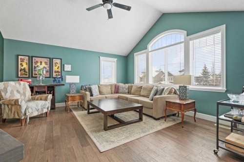 131 Auburn Sound View Se, Calgary, AB - Indoor Photo Showing Living Room
