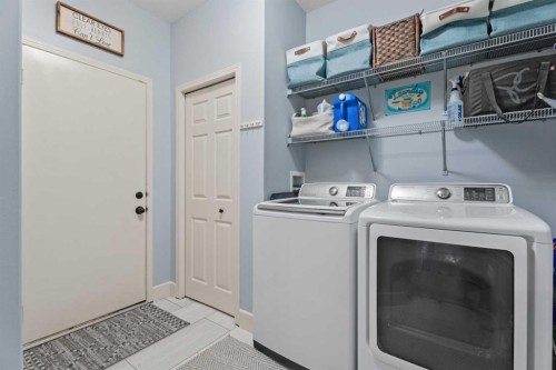 131 Auburn Sound View Se, Calgary, AB - Indoor Photo Showing Laundry Room