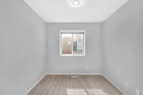 171 Willowbrook Drive Nw, Airdrie, AB - Indoor Photo Showing Other Room