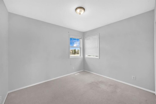171 Willowbrook Drive Nw, Airdrie, AB - Indoor Photo Showing Other Room