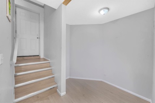 171 Willowbrook Drive Nw, Airdrie, AB - Indoor Photo Showing Other Room