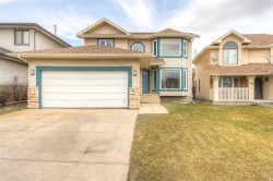 64 Hawkdale Close NW Calgary, AB T3G 3A6