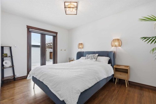 1907 Kelwood Drive Sw, Calgary, AB - Indoor Photo Showing Bedroom
