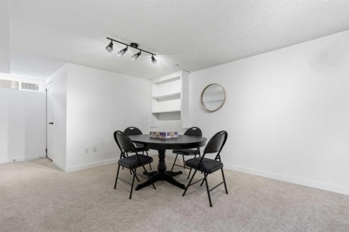 1907 Kelwood Drive Sw, Calgary, AB - Indoor