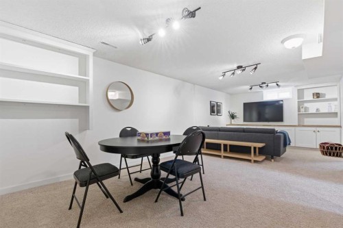 1907 Kelwood Drive Sw, Calgary, AB - Indoor