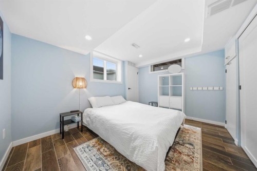 1907 Kelwood Drive Sw, Calgary, AB - Indoor Photo Showing Bedroom