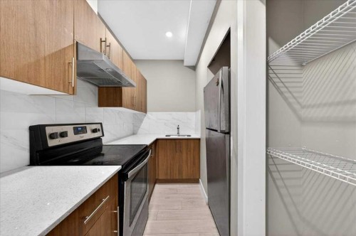 168 Corner Meadows Way Ne, Calgary, AB - Indoor Photo Showing Kitchen