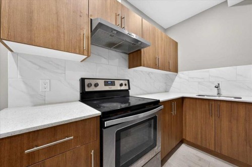168 Corner Meadows Way Ne, Calgary, AB - Indoor Photo Showing Kitchen