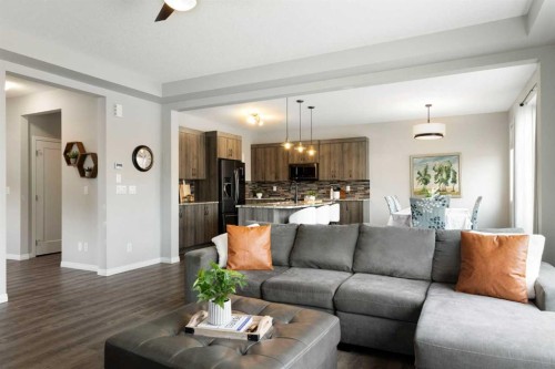 1 Osborne Common Sw, Airdrie, AB - Indoor Photo Showing Living Room