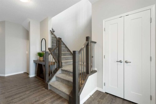 1 Osborne Common Sw, Airdrie, AB - Indoor Photo Showing Other Room