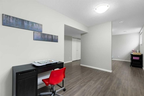 1 Osborne Common Sw, Airdrie, AB - Indoor