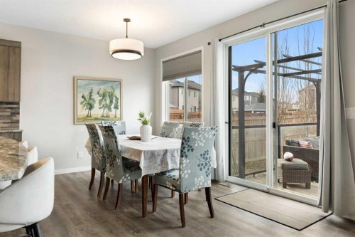 1 Osborne Common Sw, Airdrie, AB - Indoor Photo Showing Dining Room