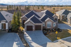 201 Artesia Gate Heritage Pointe, AB T1S 4K2