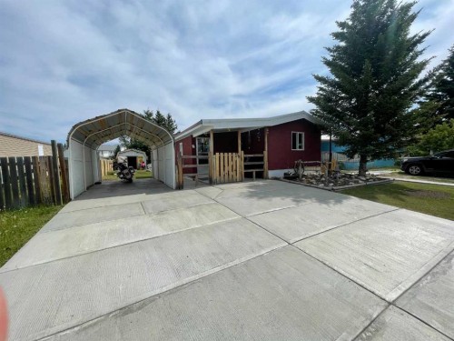 39 Southridge Crescent, Didsbury, AB - Outdoor